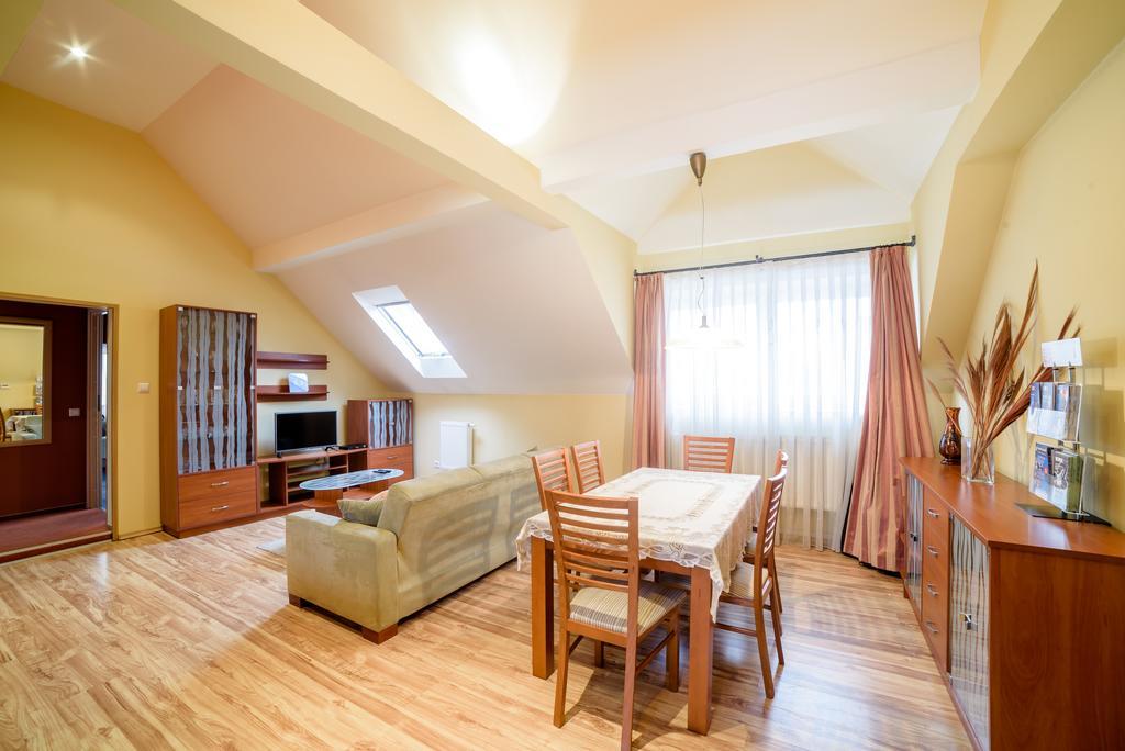 Park Apartment Cracóvia Exterior foto