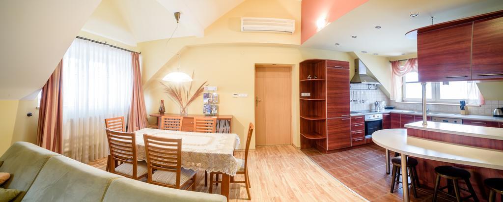 Park Apartment Cracóvia Exterior foto